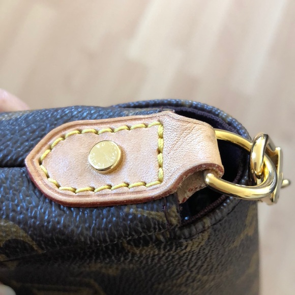 Louis Vuitton Favorite MM - Picture 8 of 16